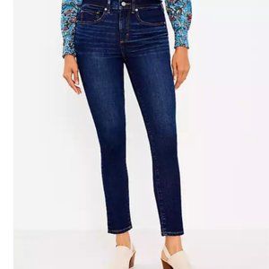 LOFT Curvy Mid Rise Skinny Jeans In Classic Dark Indigo Wash